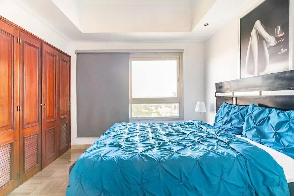 Luxurious 2Bdr Condo Located In Prestigious Tower. Санто-Доминго Апартаменты